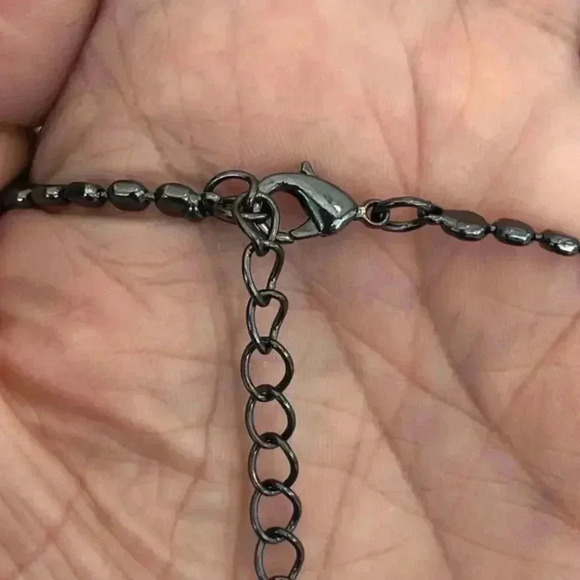 Hematite Gunmetal Gray Lariat Style Organic Square Bead Necklace NWT - Picture 3 of 3